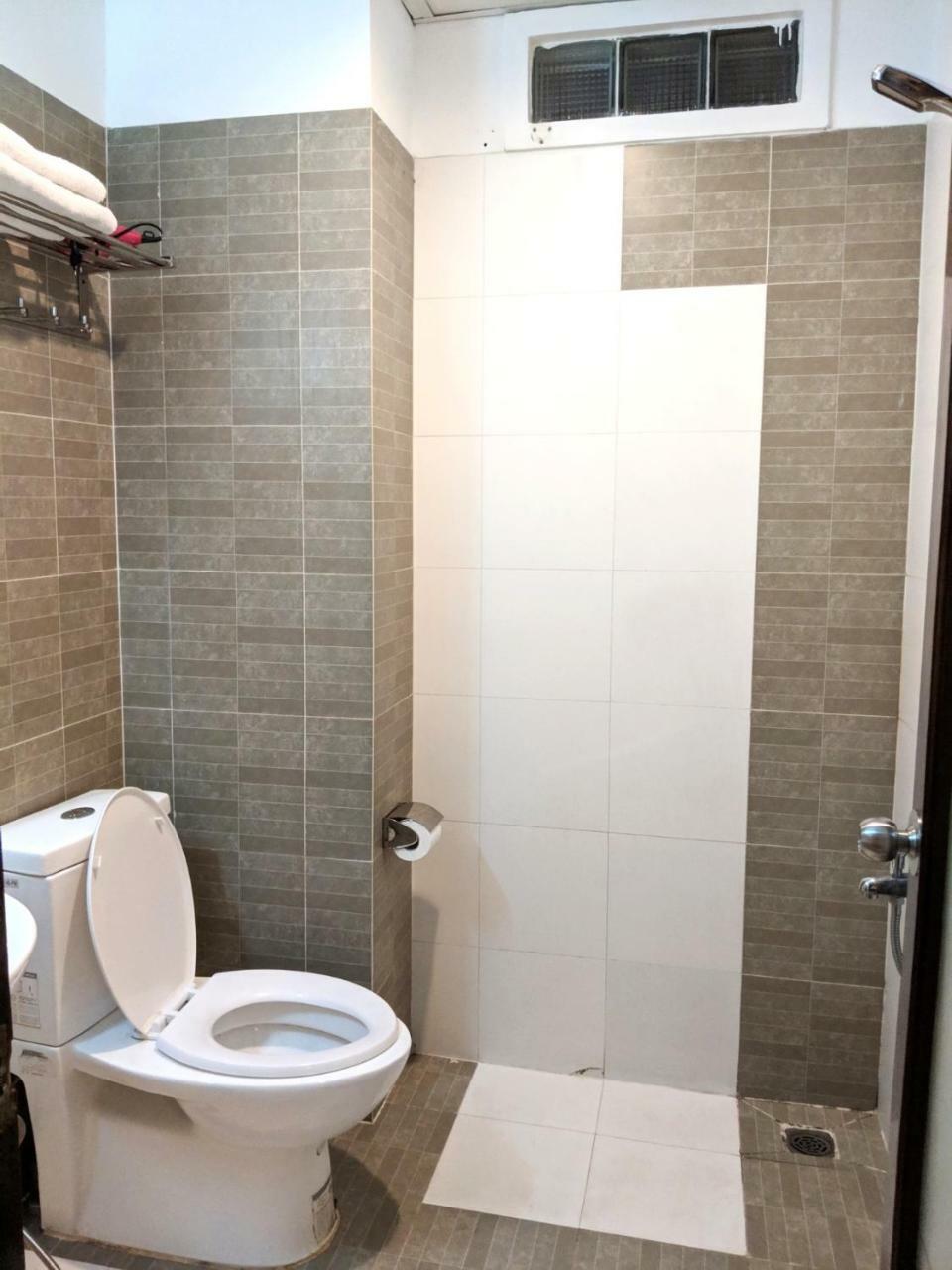 Green Suites Hotel Хошимін Екстер'єр фото